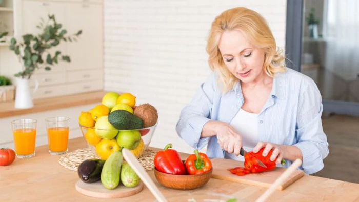 Сделают кожу упругой: топ-4 продукта, которые важно есть при менопаузе