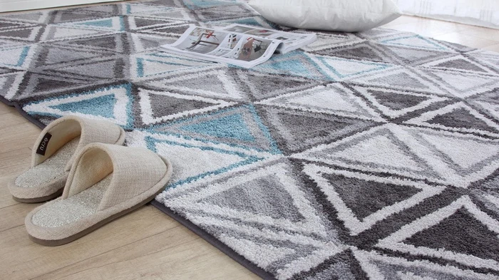 Какими домашними средствами можно почистить ковер, чтобы не было затхлого запаха Какими домашними средствами можно почистить ковер, чтобы не было затхлого запаха