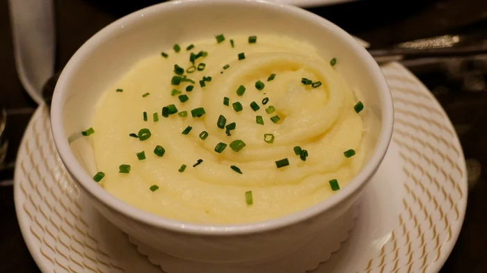 Пюре будет гораздо вкуснее, если вы прекратите добавлять масло Пюре будет гораздо вкуснее, если вы прекратите добавлять масло