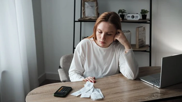 Деньги исчезают, как вода? Как понять, почему вам постоянно их не хватает