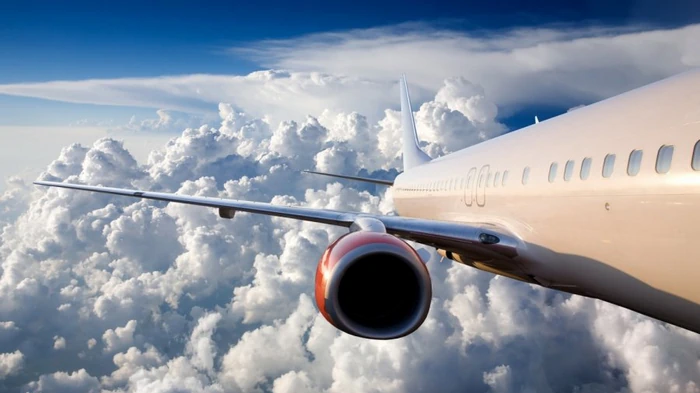 Пилот назвал три ключевые ошибки пассажиров во время турбулентности Пилот назвал три ключевые ошибки пассажиров во время турбулентности