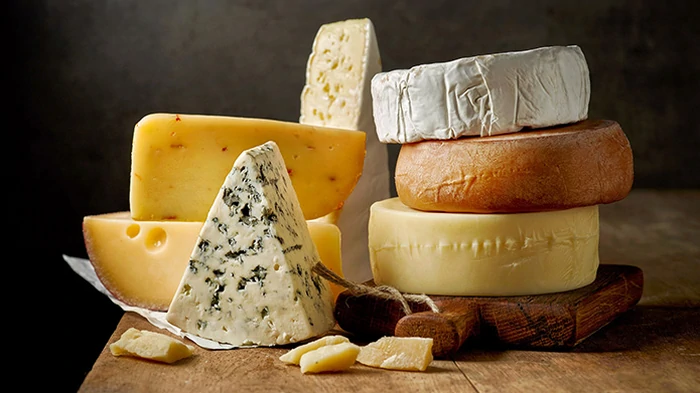 Вкусно и полезно: диетологи назвали 6 видов сыров с высоким содержанием белка Вкусно и полезно: диетологи назвали 6 видов сыров с высоким содержанием белка