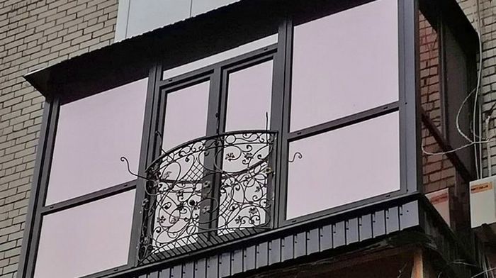 Французские балконы: элегантность и функциональность в каждом доме Французские балконы: элегантность и функциональность в каждом доме