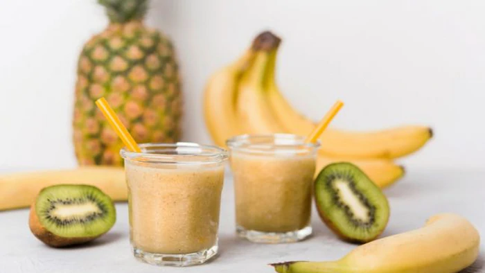 Гастроэнтеролог назвал полезный напиток из 4 ингредиентов, который пьет каждое утро