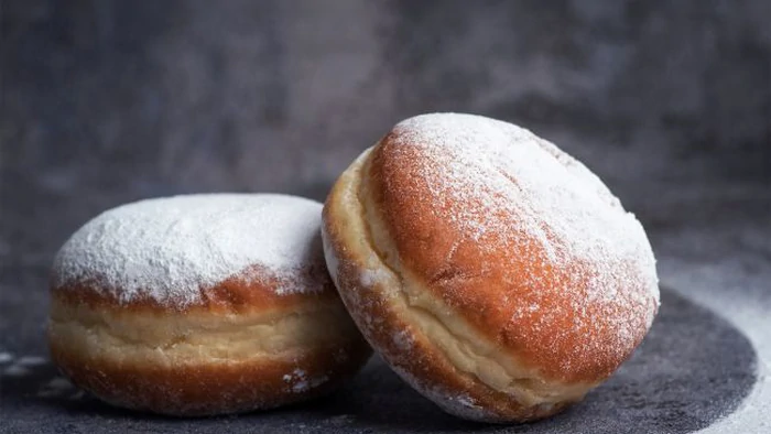 Мягкие постные пончики с маком и вишнями: простой домашний рецепт Мягкие постные пончики с маком и вишнями: простой домашний рецепт