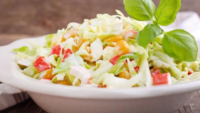 Легкий и бюджетный салат для праздничного стола за 5 минут Легкий и бюджетный салат для праздничного стола за 5 минут