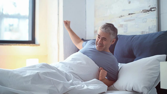 С возрастом люди начинают просыпаться раньше: врачи рассказали, как это остановить С возрастом люди начинают просыпаться раньше: врачи рассказали, как это остановить