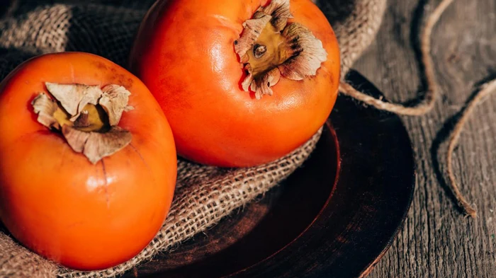 Зачем поливать хурму кипятком: полезная хитрость Зачем поливать хурму кипятком: полезная хитрость