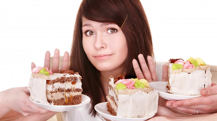 Почему хочется сладкого после еды: диетологи назвали одну утреннюю ошибку Почему хочется сладкого после еды: диетологи назвали одну утреннюю ошибку