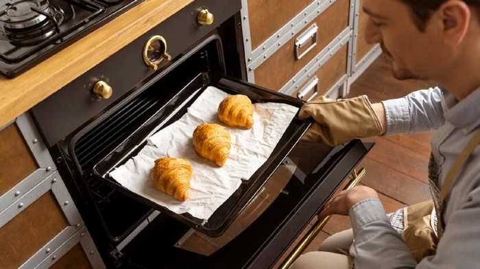 Чем заменить пергаментную бумагу для выпекания? Чем заменить пергаментную бумагу для выпекания?