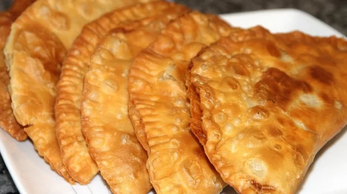 Чебуреки: простой рецепт популярного блюда