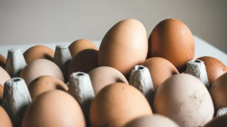 Как хранить яйца, чтобы они оставались свежими неделями: секреты кулинаров Как хранить яйца, чтобы они оставались свежими неделями: секреты кулинаров